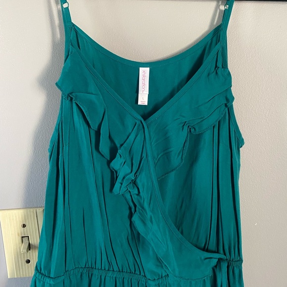 Green Romper with Elastic Waist - Picture 6 of 7